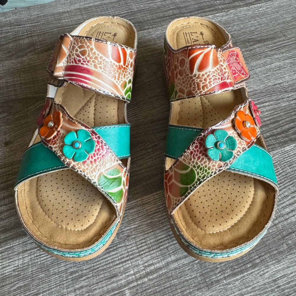 L’Artiste Goodys Tan Sandals
